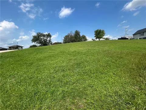 lot72 9th St, Donora, PA 15033