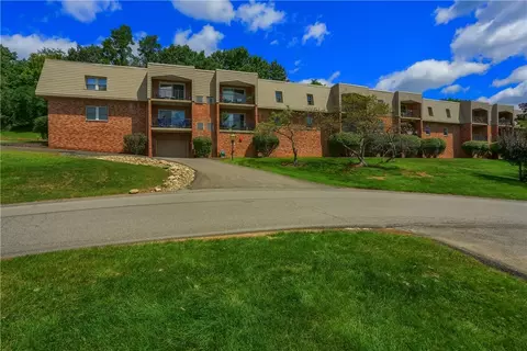 604 Calais Dr #1103, Pittsburgh, PA 15237