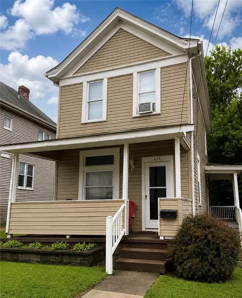 438 N Pennsylvania Ave, Greensburg, PA 15601