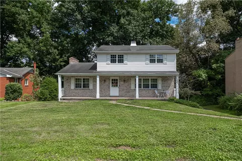 115 Saint Andrews Cir, Mckeesport, PA 15135