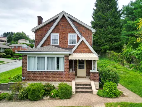 3701 W Run Rd, Homestead, PA 15120