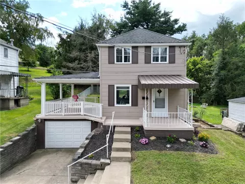 706 East Dr, Clairton, PA 15025