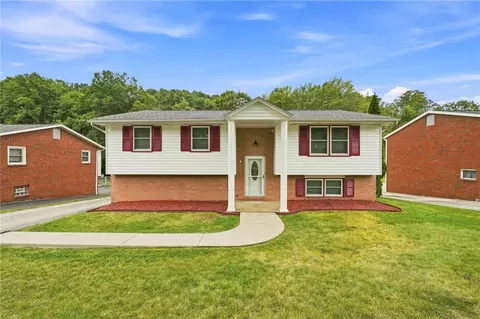 614 Stamford Dr, Greensburg, PA 15601