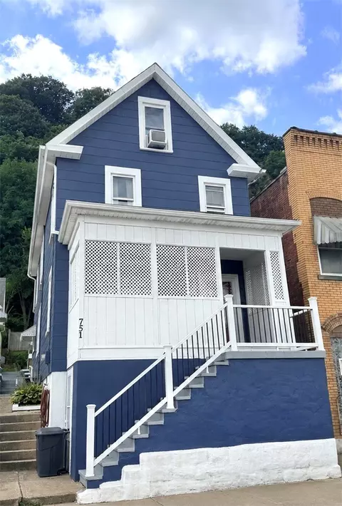 751 Freeport Rd, Creighton, PA 15030