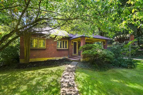 206 Woodside Rd, Pittsburgh, PA 15221