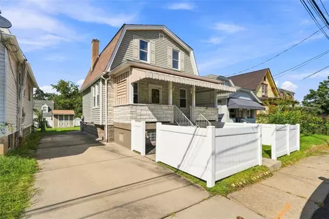 1435 Conroy St, Mckees Rocks, PA 15136