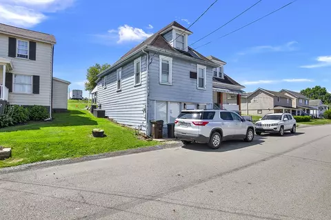 1160 Delaware St, Export, PA 15632 photo 4