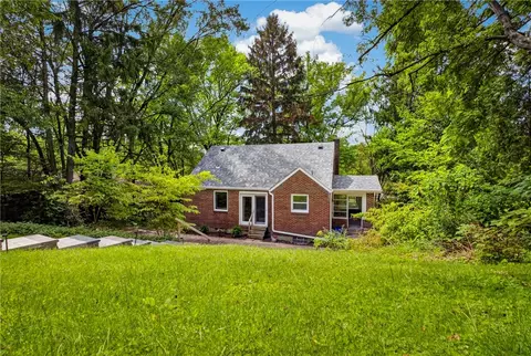 217 Curry Hollow Rd, West Mifflin, PA 15122