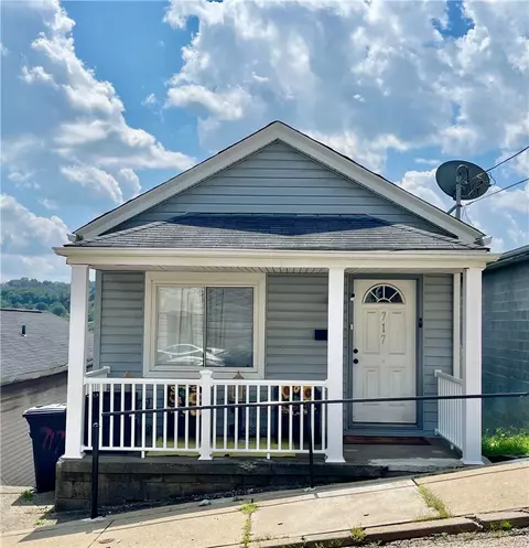 717 Railroad, Mckees Rocks, PA 15136