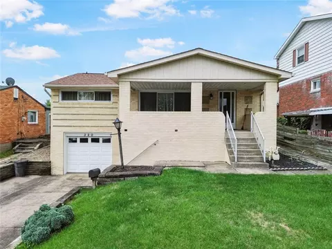 320 Livingston Rd, West Mifflin, PA 15122