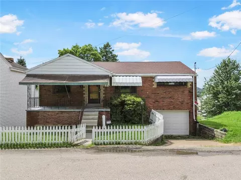 1818 Oakhurst St, Pittsburgh, PA 15210