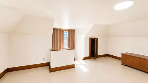 Bedroom - 525 Walnut St, Vandergrift, PA 15690 photo 6 of 7