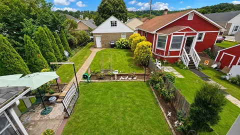 Exterior - 525 Walnut St, Vandergrift, PA 15690 photo 6 of 6