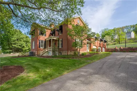 571 W Mcmurray, Canonsburg, PA 15317
