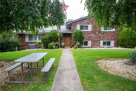 107 Hillman Park Dr, Brownsville, PA 15417