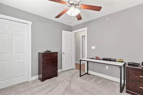 Bedroom - 144 Lockheed Dr, Coraopolis, PA 15108 photo 3 of 5