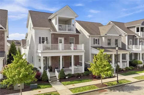 22 Carolina Ave, Oakmont, PA 15139