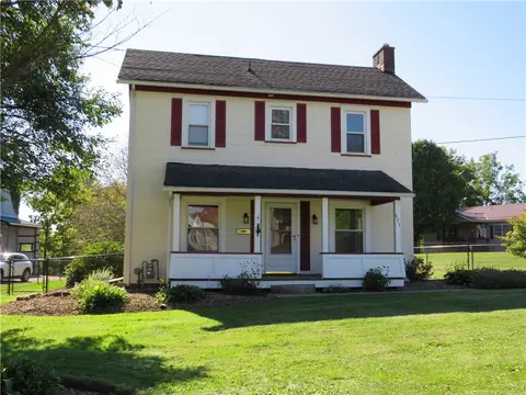 651 Liberty St, Grove City, PA 16127