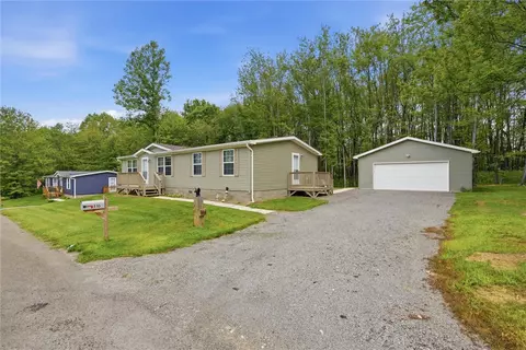 73 S Summit Rd #510, Greenville, PA 16125