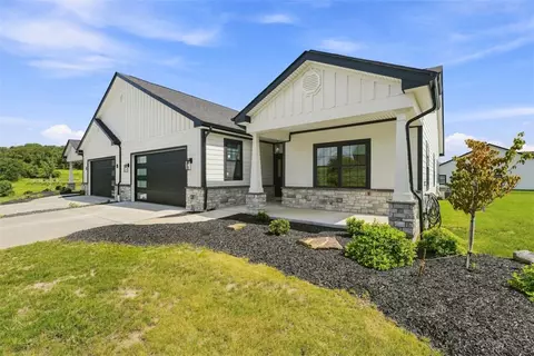 409 Raymaley Rd #105, Harrison City, PA 15636