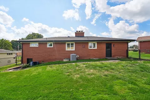 Exterior - 102 Manchester, Irwin, PA 15642 photo 5 of 7
