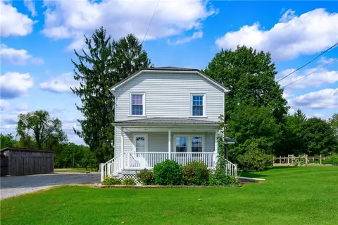 403 Old Ash Rd, Mercer, PA 16137