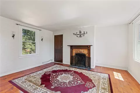 Living - 1779 Sample, Allison Park, PA 15101 photo 3 of 4