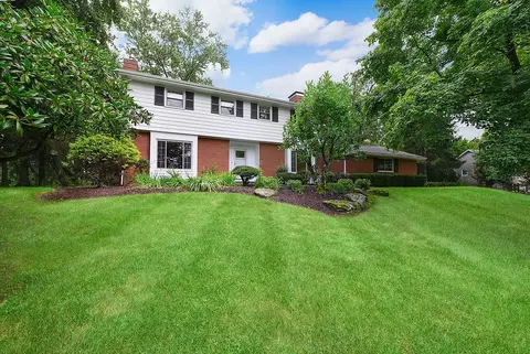 111 Wilmar Dr, Pittsburgh, PA 15238