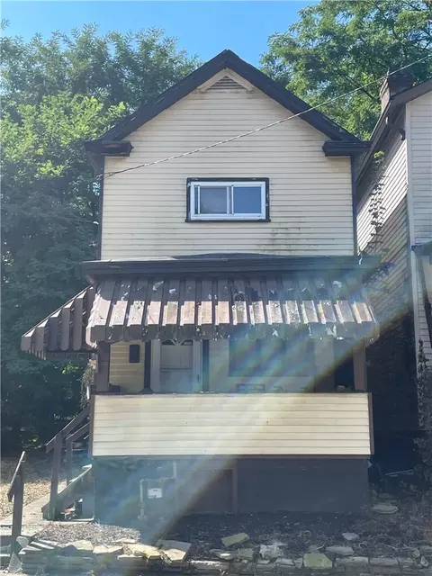 2808 Grover, Mckeesport, PA 15132