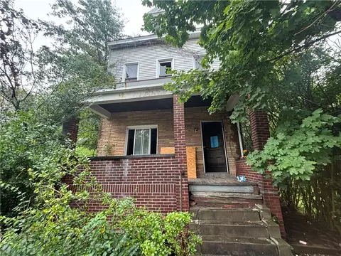 1134 Fabyan St, Pittsburgh, PA 15212