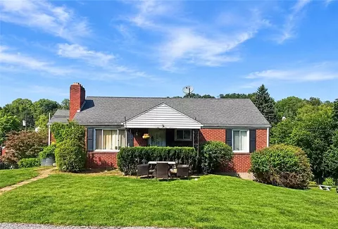 5835 Keystone Dr, Bethel Park, PA 15102
