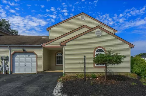 236 Huckleberry Ct, Wexford, PA 15090