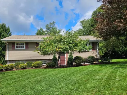 1501 Meade Ave, New Kensington, PA 15068
