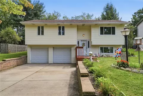 205 Kirkwood Dr, Cranberry Township, PA 16066