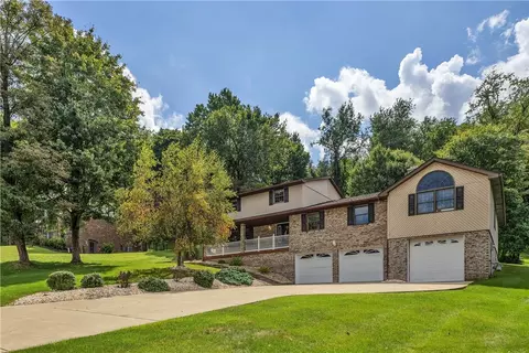 123 Maryland Pl, Jeannette, PA 15644