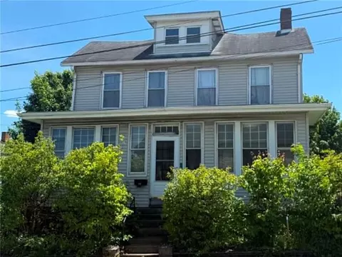 14 E Church St, Masontown, PA 15461