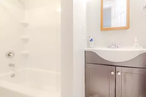 Bath - 5801 Lincoln Ave, Export, PA 15632 photo 1 of 7
