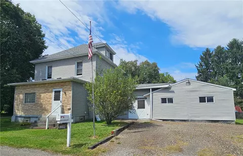 129 Riverview St, Ellwood City, PA 16117