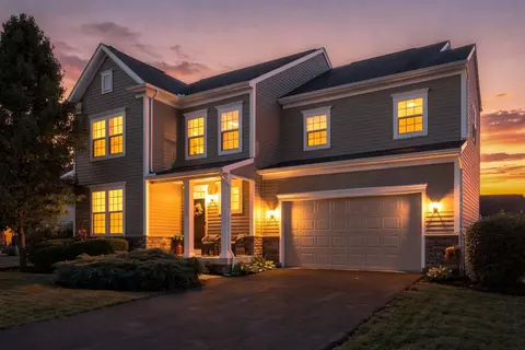 105 Birdie Dr, Cranberry Township, PA 16066