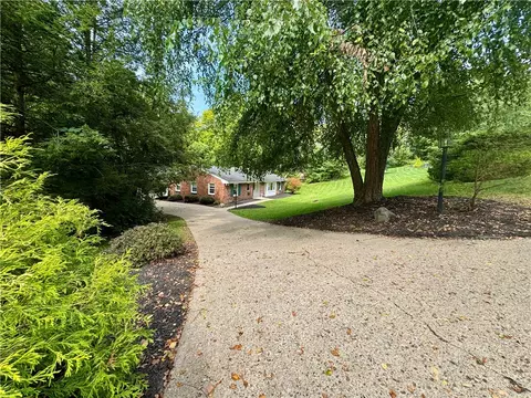 103 Highland Dr, Mcmurray, PA 15317
