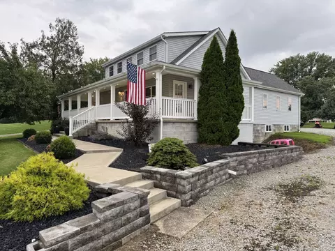 812 Mount Pleasant, West Newton, PA 15089