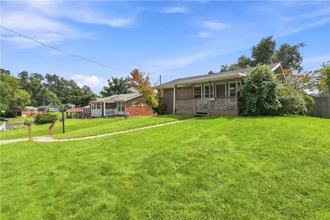 417 Garden City Dr, Monroeville, PA 15146