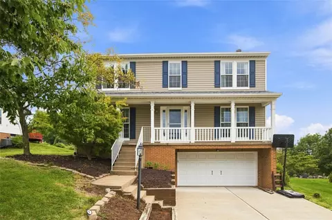 8013 Woodcreek Dr, Bridgeville, PA 15017