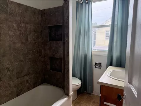 Bath - 105 18th St, Vandergrift, PA 15690 photo 1 of 1