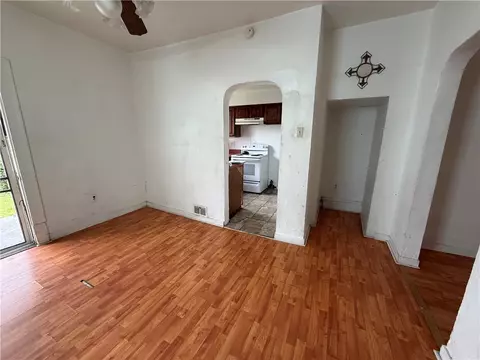 Living - 105 18th St, Vandergrift, PA 15690 photo 8 of 8