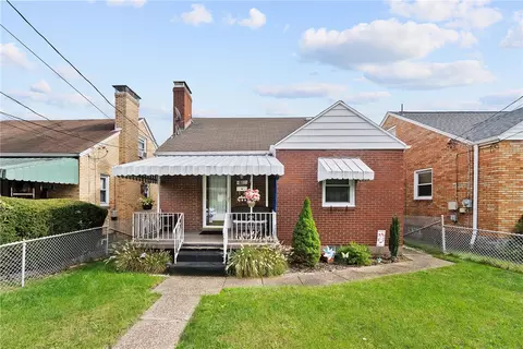 1109 Holmes St, Mckees Rocks, PA 15136