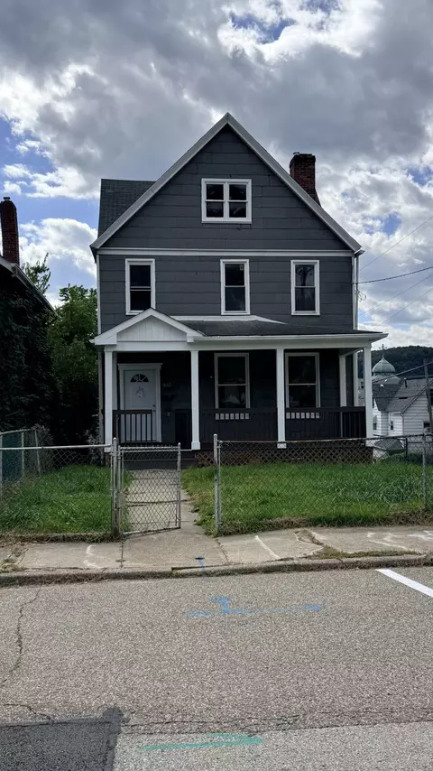 1633 Leishman, New Kensington, PA 15068