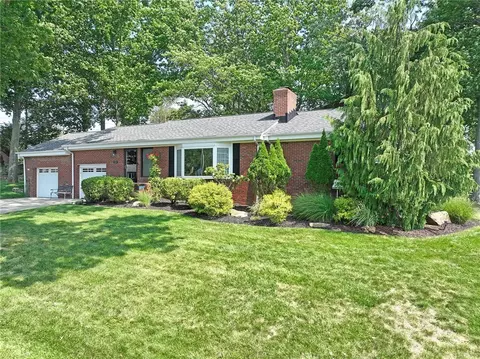 4636 Meadowgreen Dr, Pittsburgh, PA 15236
