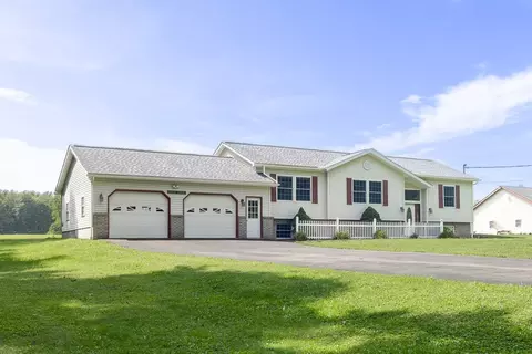 1000 Shady Lane Rd, Pulaski, PA 16143