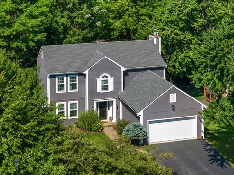 130 Valley Forge Dr, Cranberry Township, PA 16066
